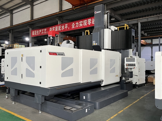 Three Axes CNC Machining Center 3000mm / 1800mm / 800mm 6000rpm Rotary Table